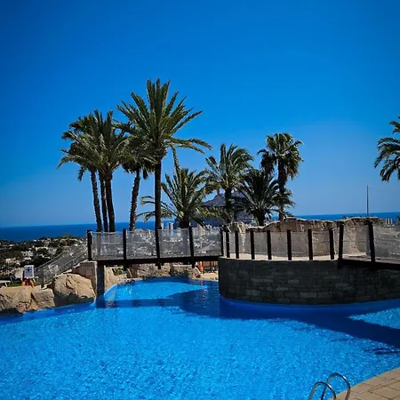 Casa Almare アパート カルプ